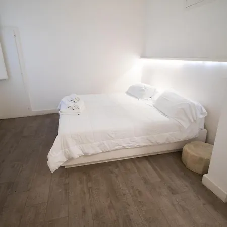 Casa Balmes Лечче